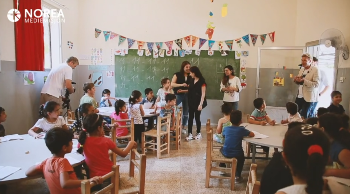 Møte med Child Center i flyktningeleir i Libanon.