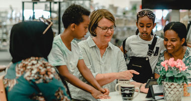 TV-program: Bygger bro til tro