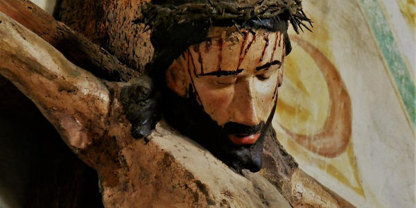 Trosbekjennelser – Jesus, Pilatus, pine og kors