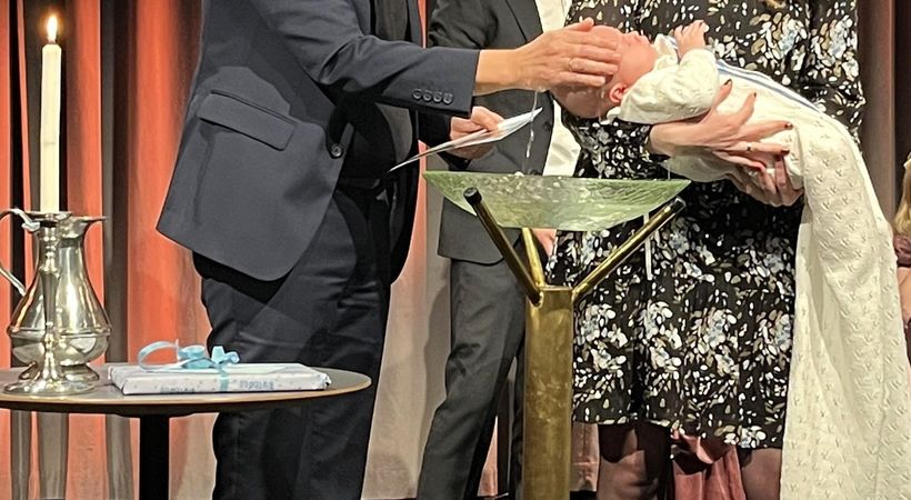 Sakramentene - Dåp: om frelse mer enn alder og mengden vann