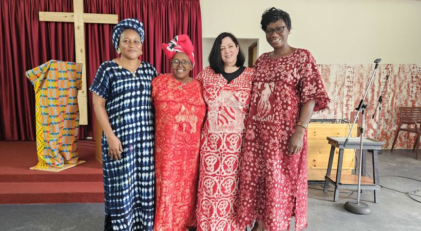 Bønn for kvinner i Vest- og Sentral-Afrika.